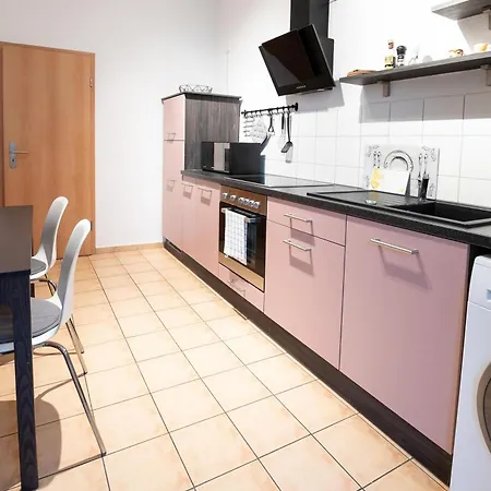 Marek, App 106 Apartment *